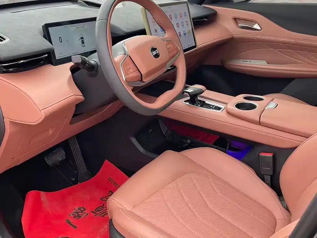 Changan UNI-Z New Energy 2024 из CN, фото 4