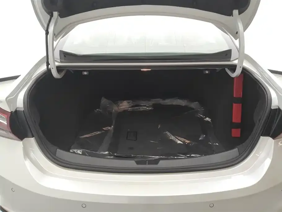 Chevrolet Malibu XL 2025 из CN, фото 4