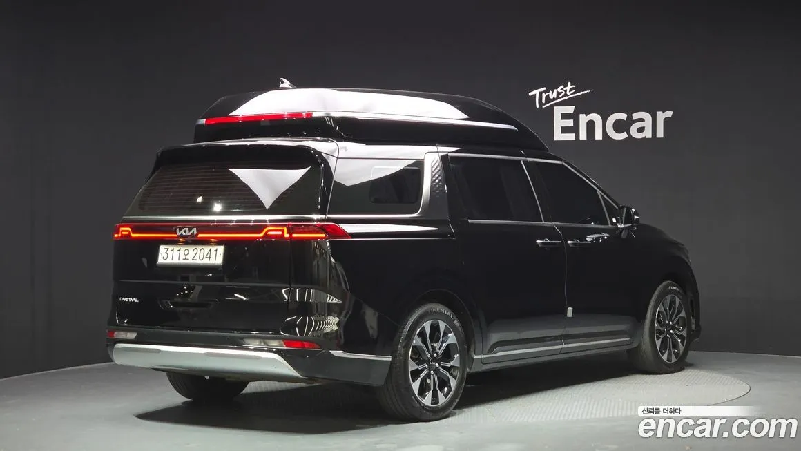 Kia Carnival 2023 из KR, фото 2