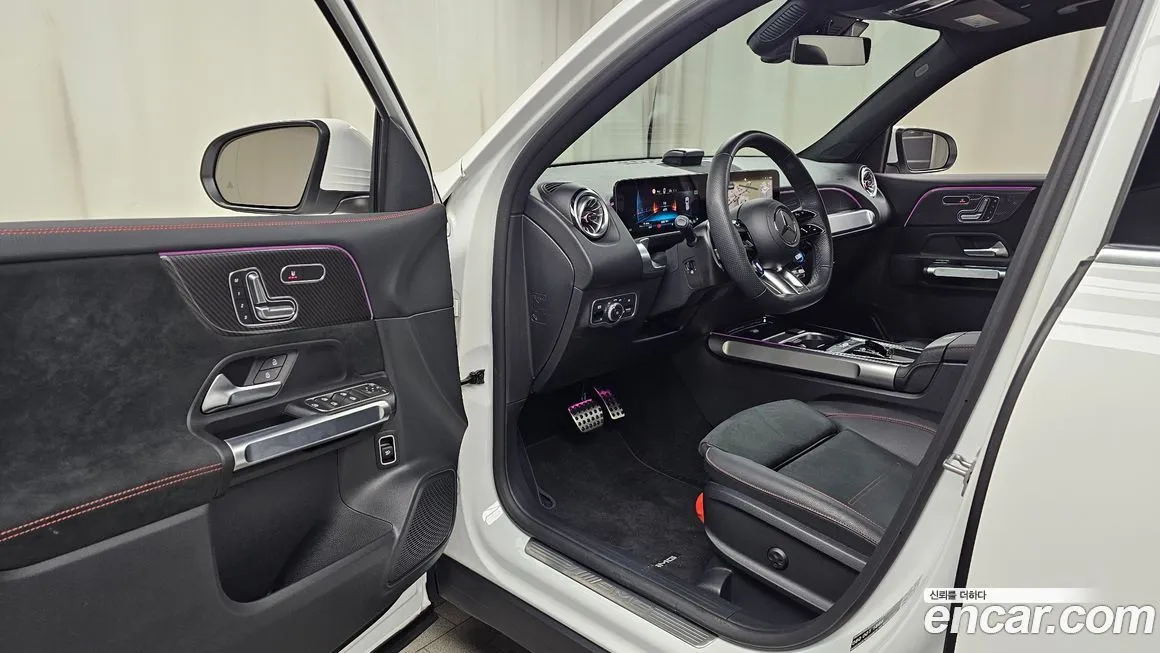 Mercedes-Benz GLB-Class — фото 10