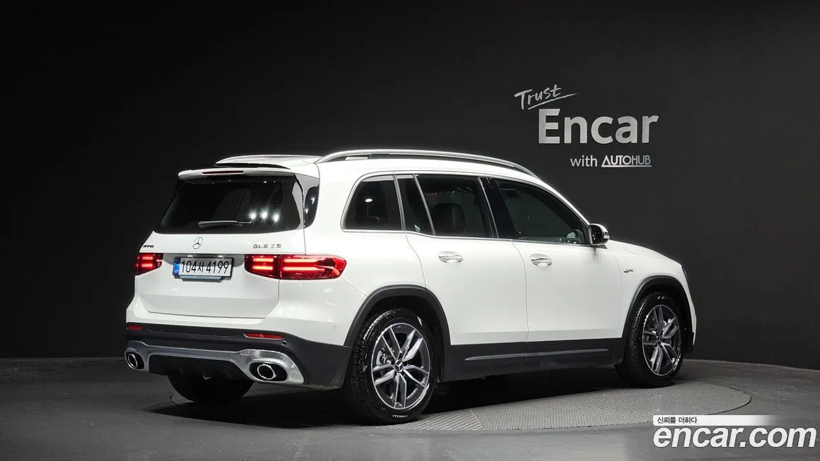 Mercedes-Benz GLB-Class — фото 2