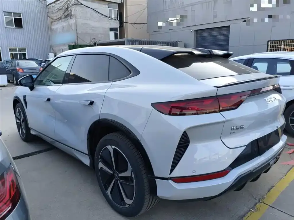 BYD L EV 2025 из CN, фото 5
