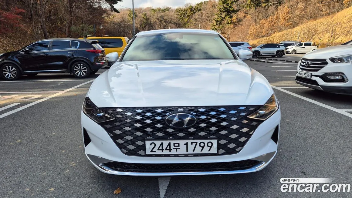Hyundai Grandeur — фото 1