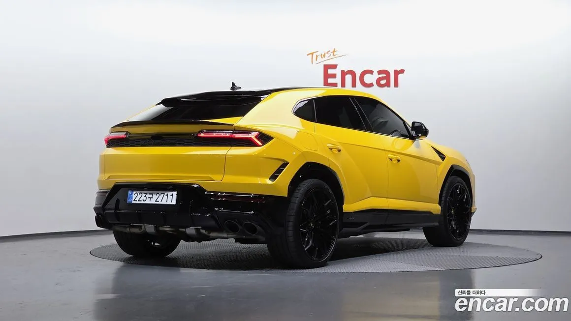Lamborghini Urus 2025 из KR, фото 2