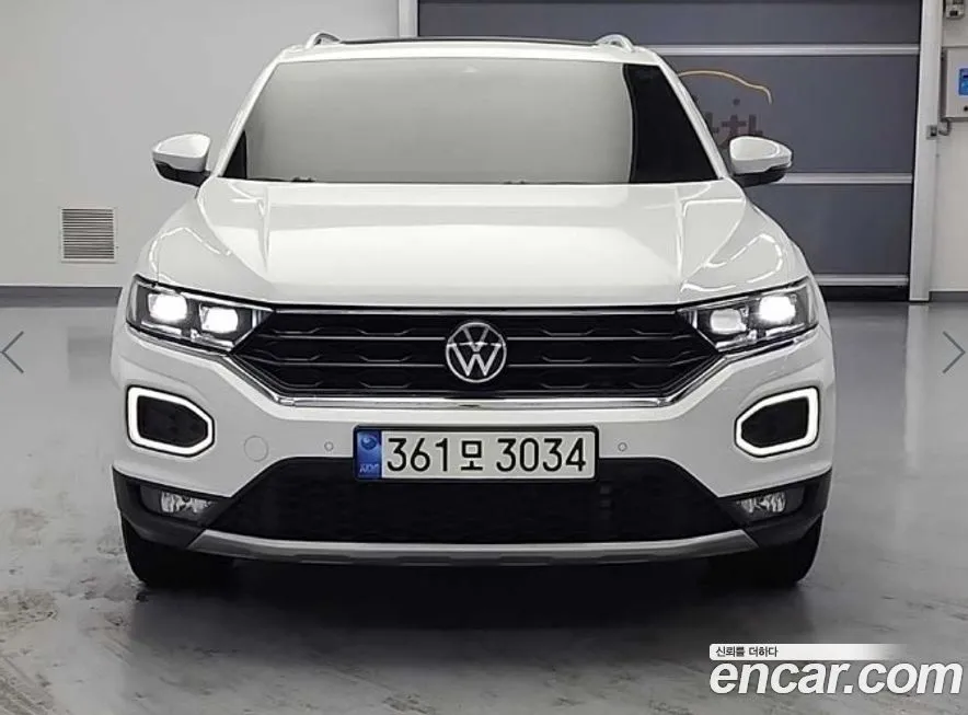 Volkswagen T-Roc — фото 2