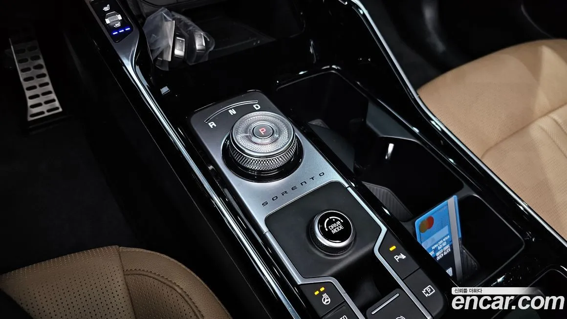 Kia Sorento — фото 9