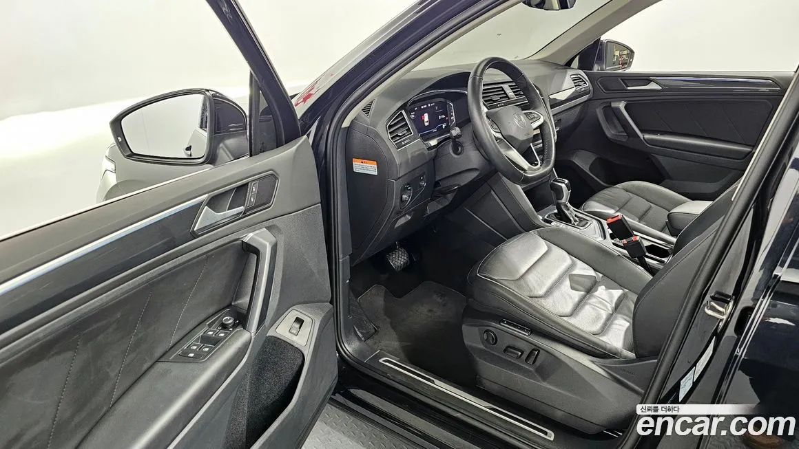 Volkswagen Tiguan 2023 из KR, фото 10