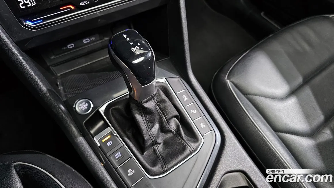 Volkswagen Tiguan 2023 из KR, фото 9