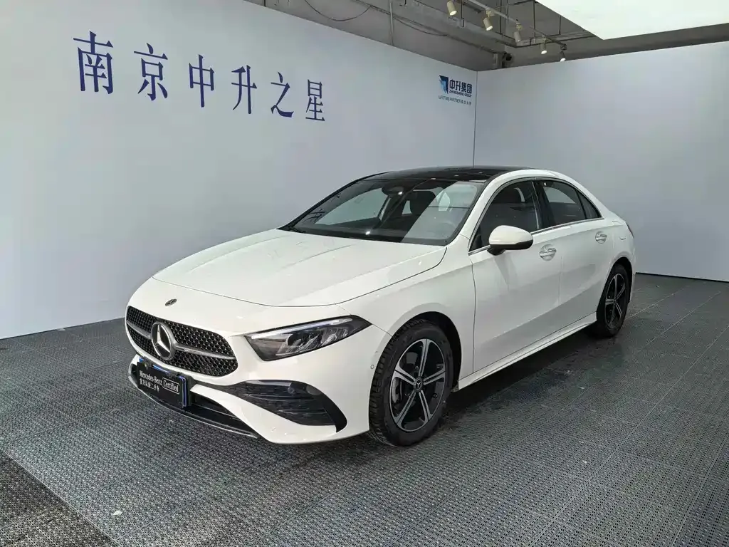 Mercedes-Benz A-Class — фото 1