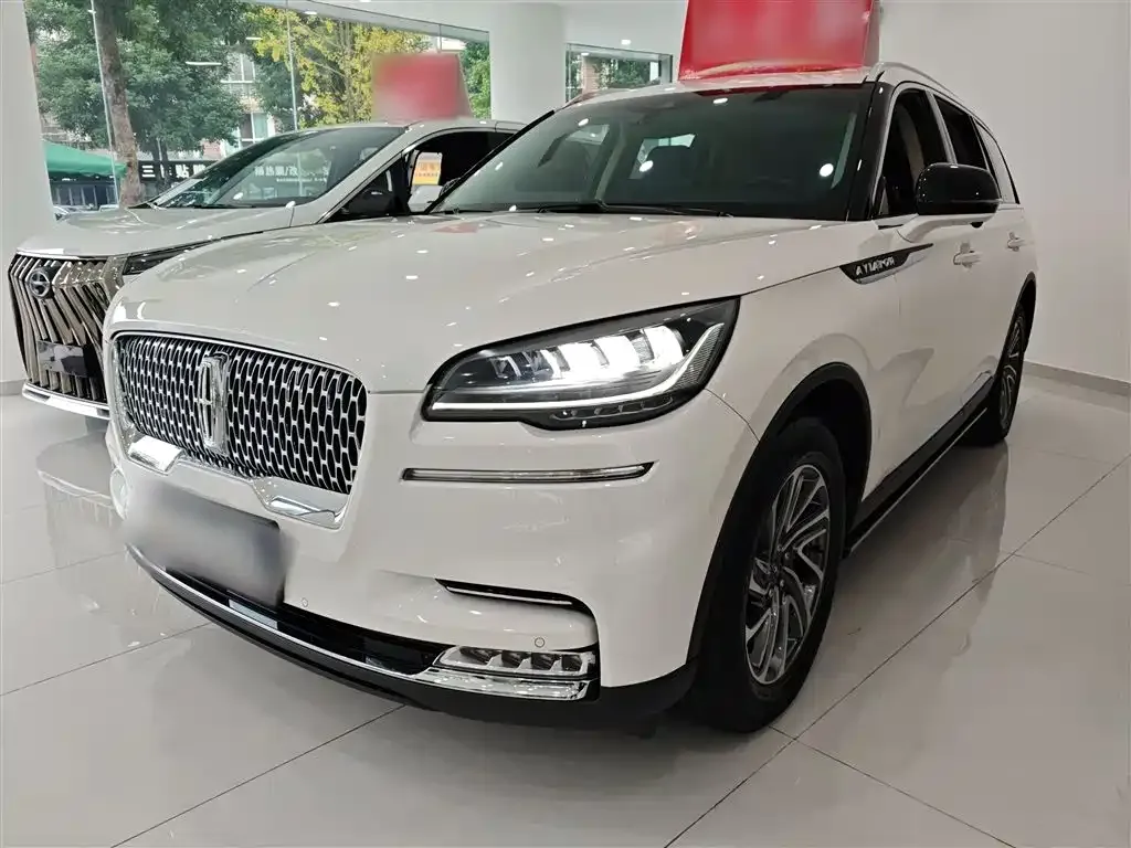 Lincoln Aviator 2023 из CN, фото 1