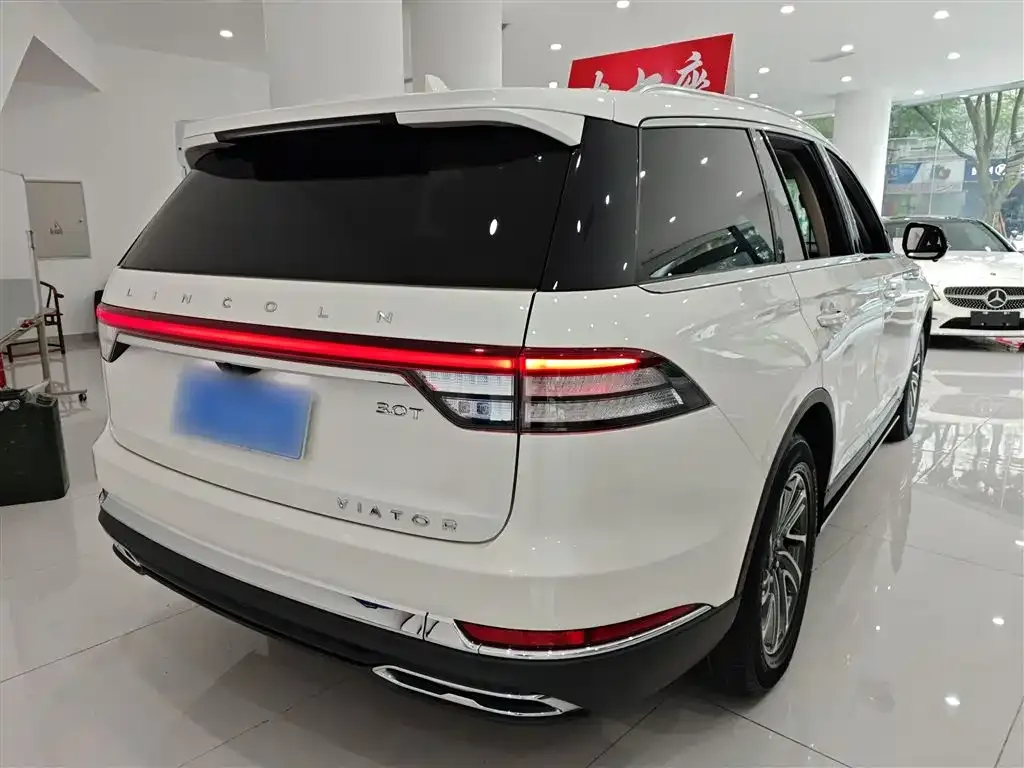 Lincoln Aviator 2023 из CN, фото 7