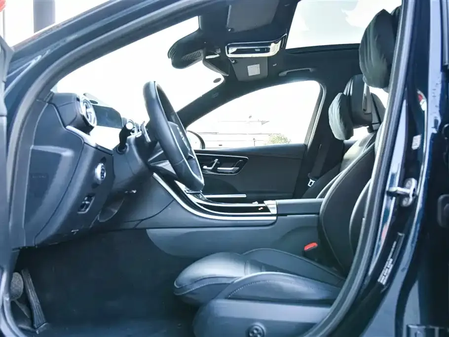 Mercedes-Benz C-Class 2025 из CN, фото 4