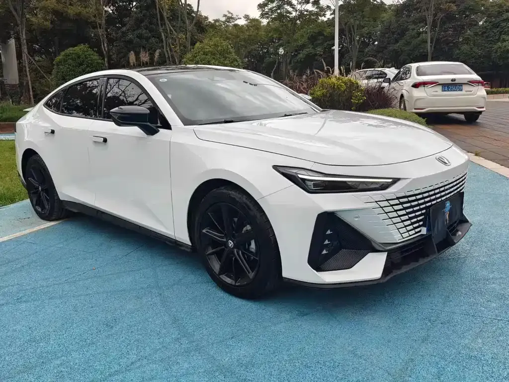 Changan UNI-V 2025 из CN, фото 3