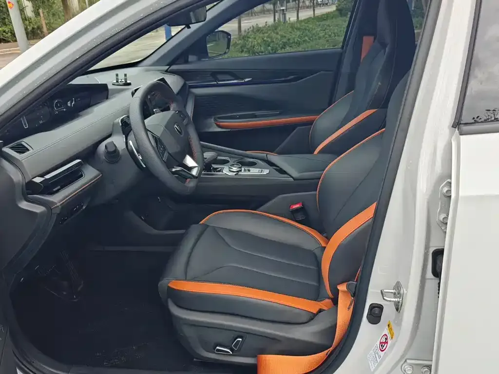 Changan UNI-V 2025 из CN, фото 4