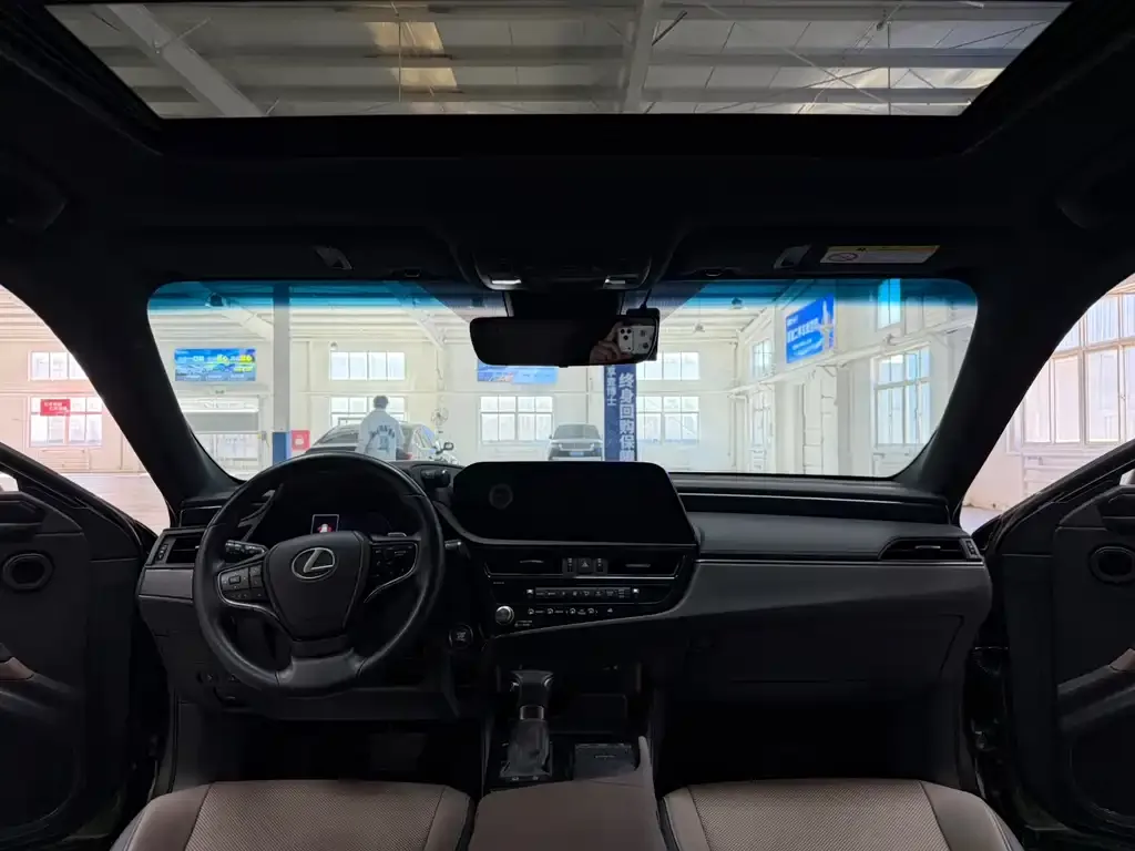 Lexus ES 2022 из CN, фото 10