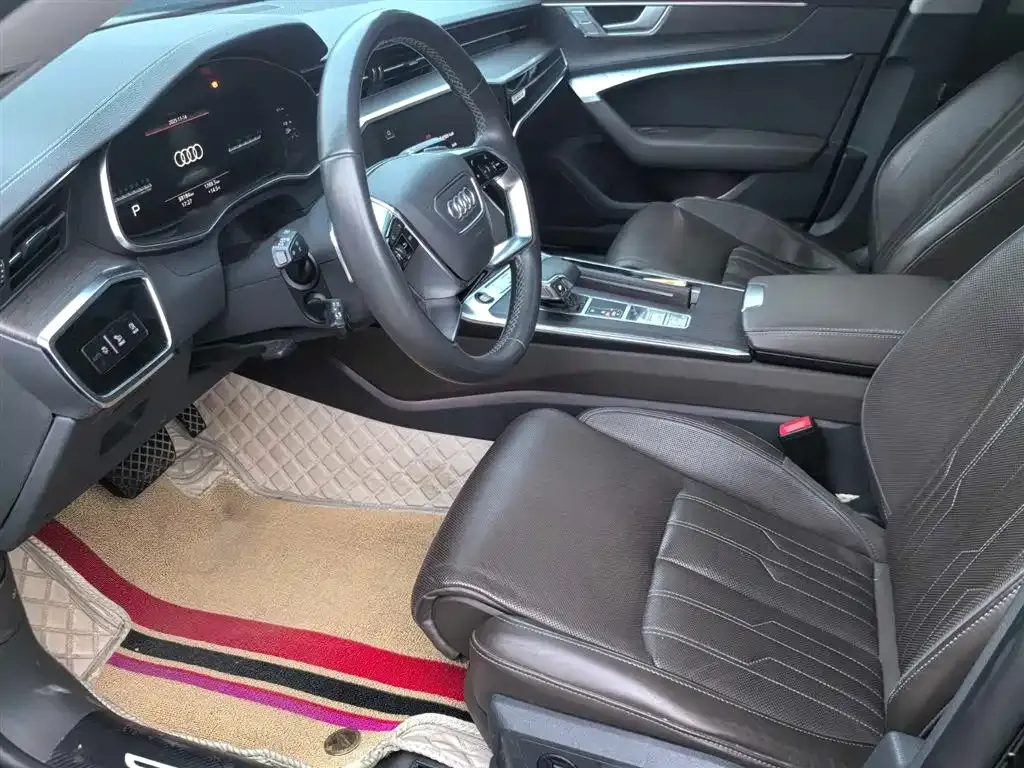 Audi A7L 2022 из CN, фото 8