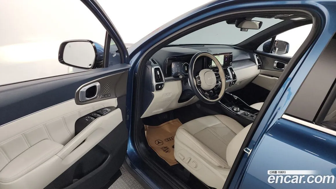 Kia Sorento — фото 10
