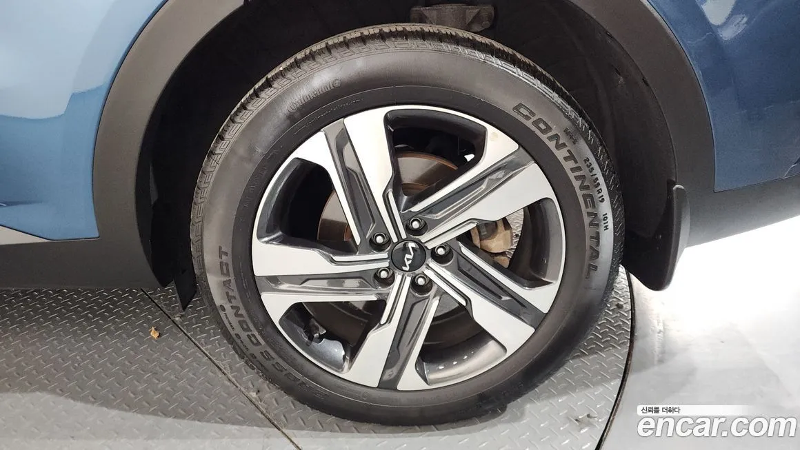 Kia Sorento — фото 5