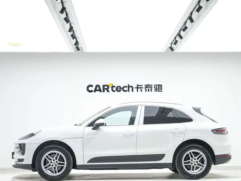 Porsche Macan 2021 из CN, фото 7