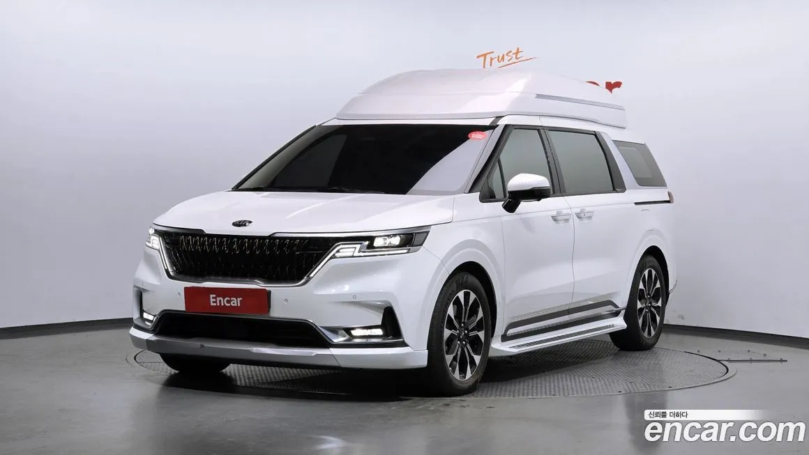 Kia Carnival — фото 1