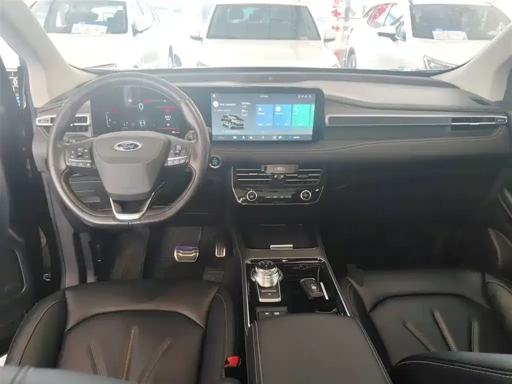 Ford Edge — фото 10