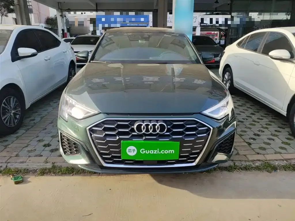 Audi A3 2023 из CN, фото 3