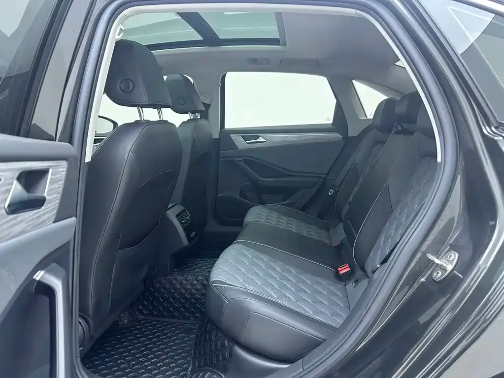 Volkswagen Sagitar 2023 из CN, фото 10