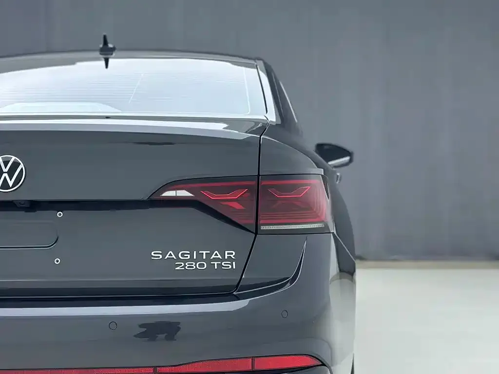 Volkswagen Sagitar 2023 из CN, фото 8