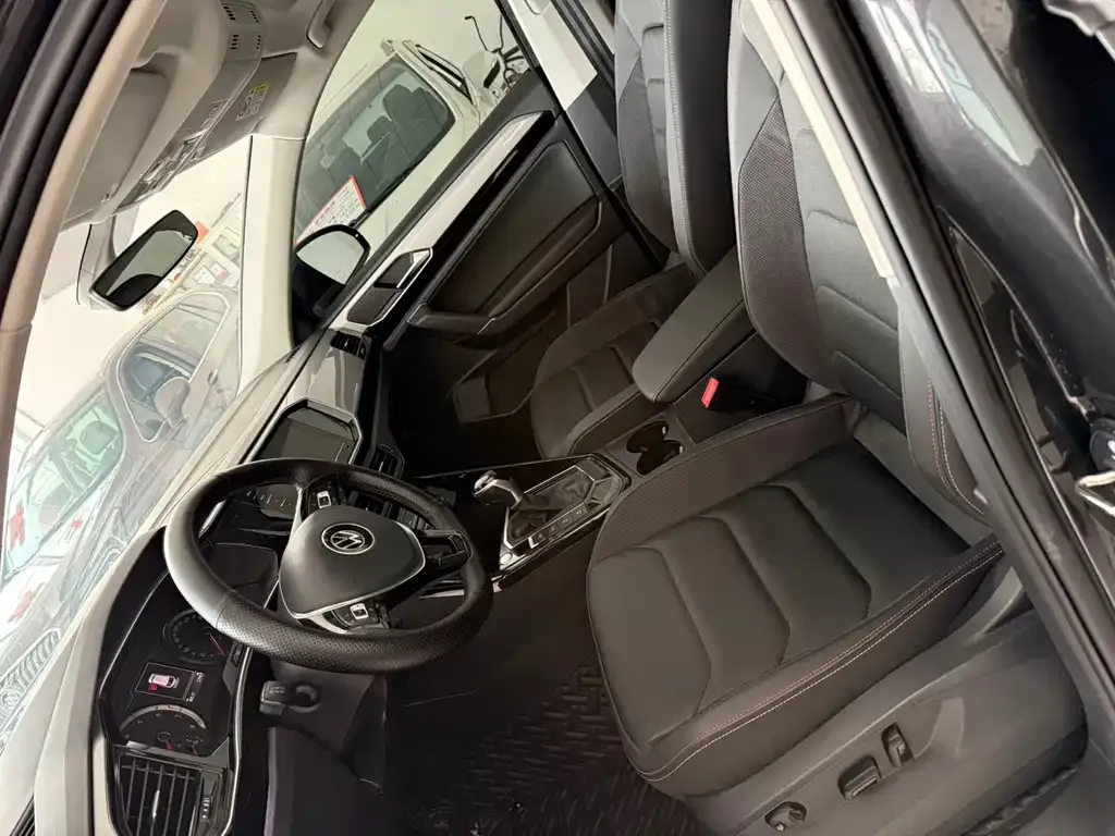 Volkswagen Tayron 2022 из CN, фото 4