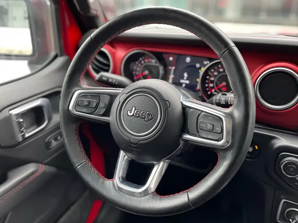 Jeep Wrangler 2023 из CN, фото 10