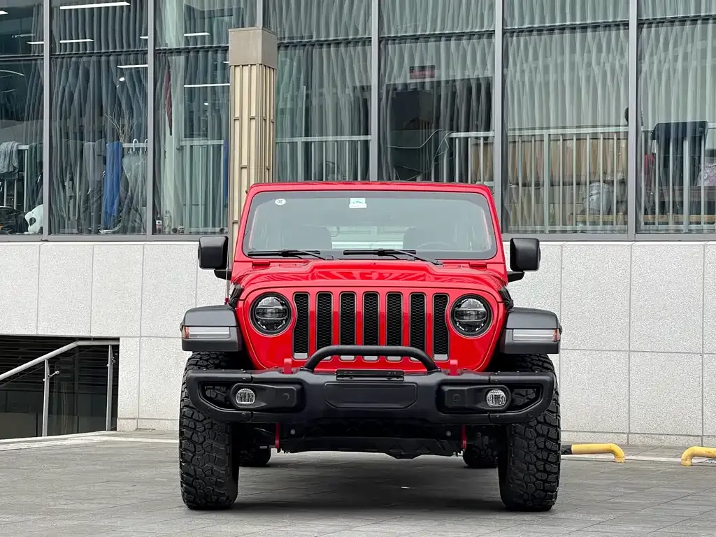 Jeep Wrangler 2023 из CN, фото 2