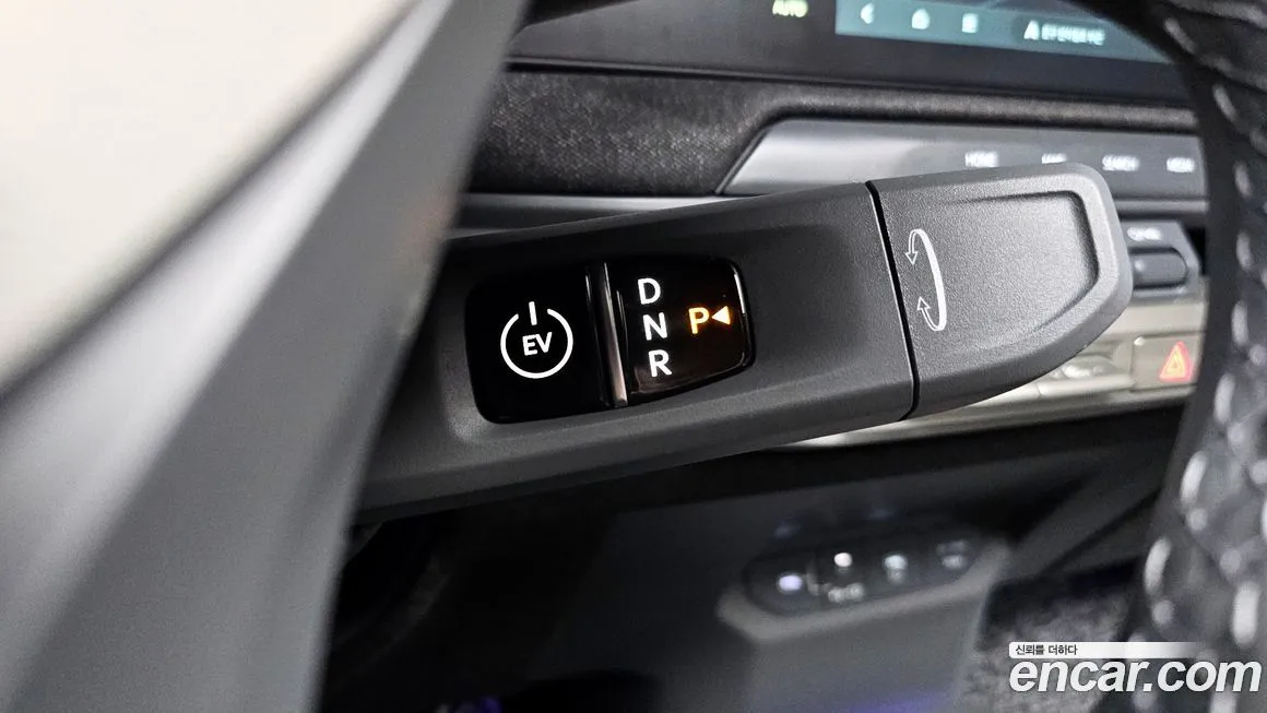 Kia EV3 — фото 9