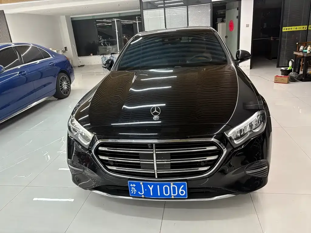 Mercedes-Benz E-Class 2025 из CN, фото 2