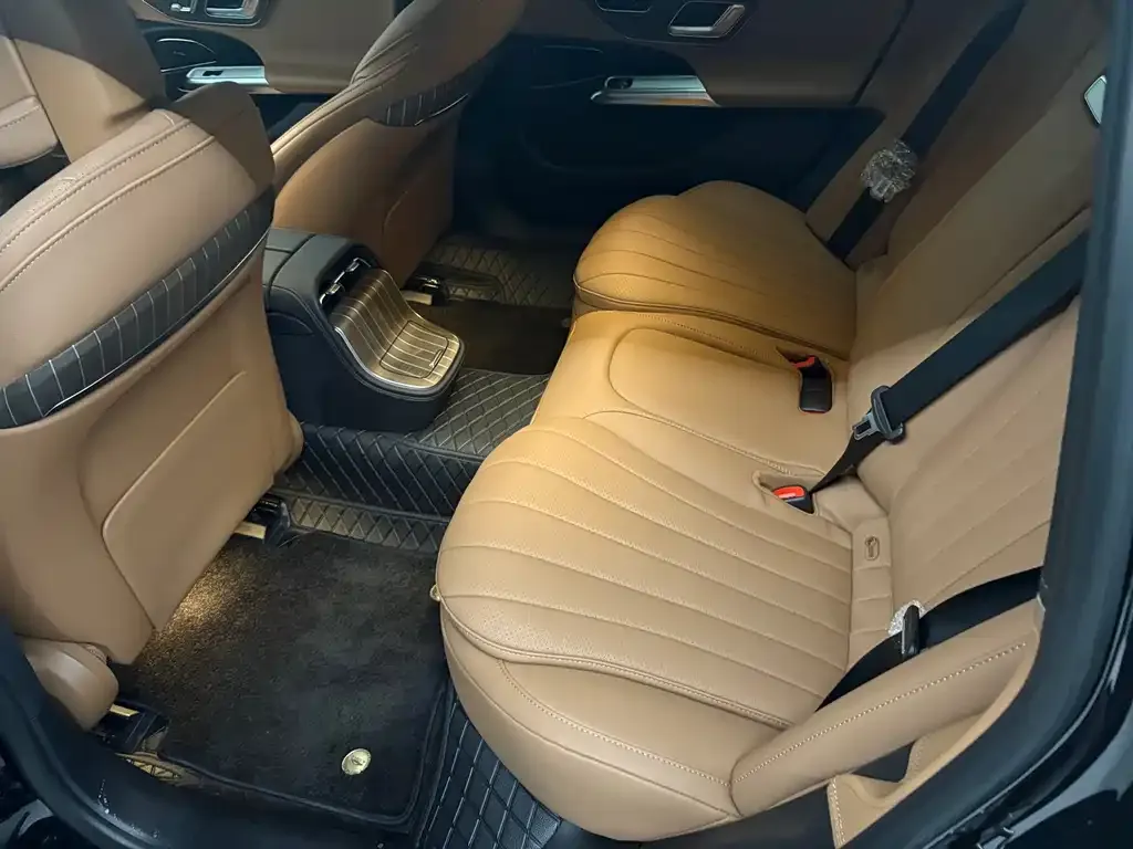 Mercedes-Benz E-Class 2025 из CN, фото 8