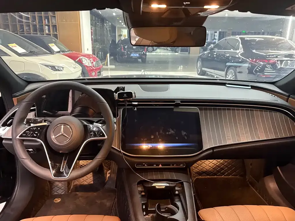 Mercedes-Benz E-Class 2025 из CN, фото 9