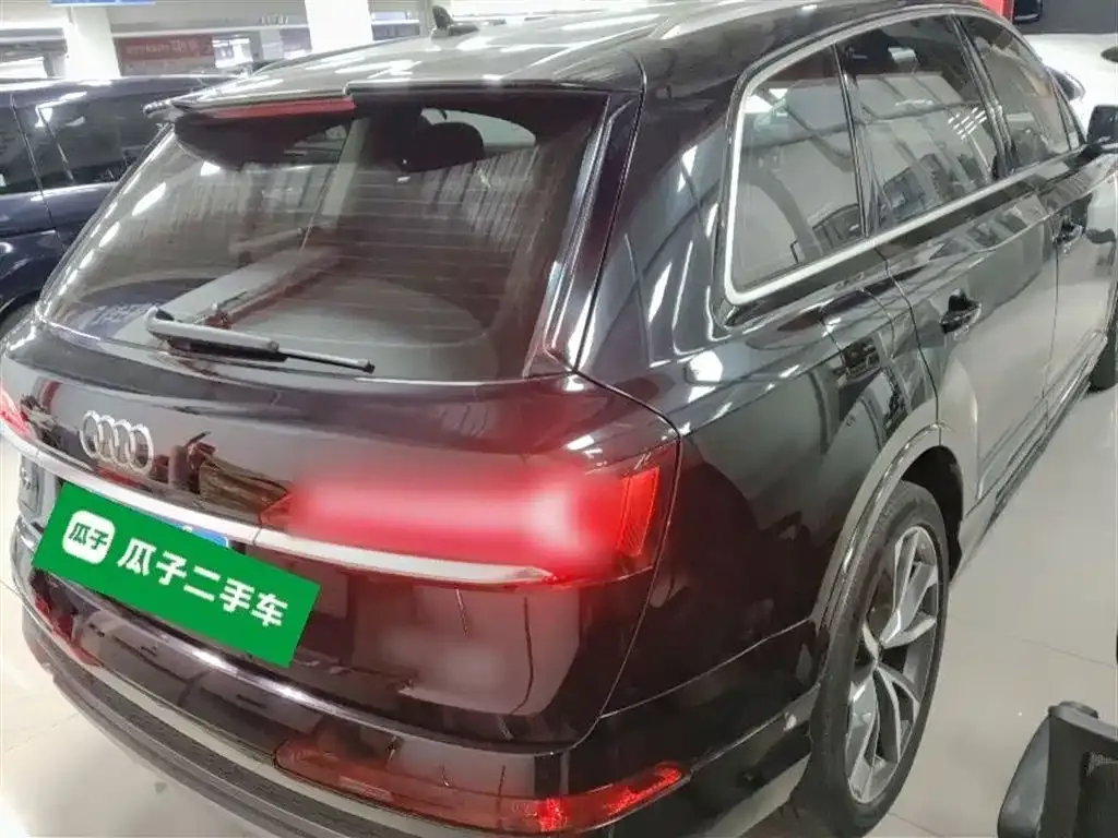 Audi Q7 2021 из CN, фото 7