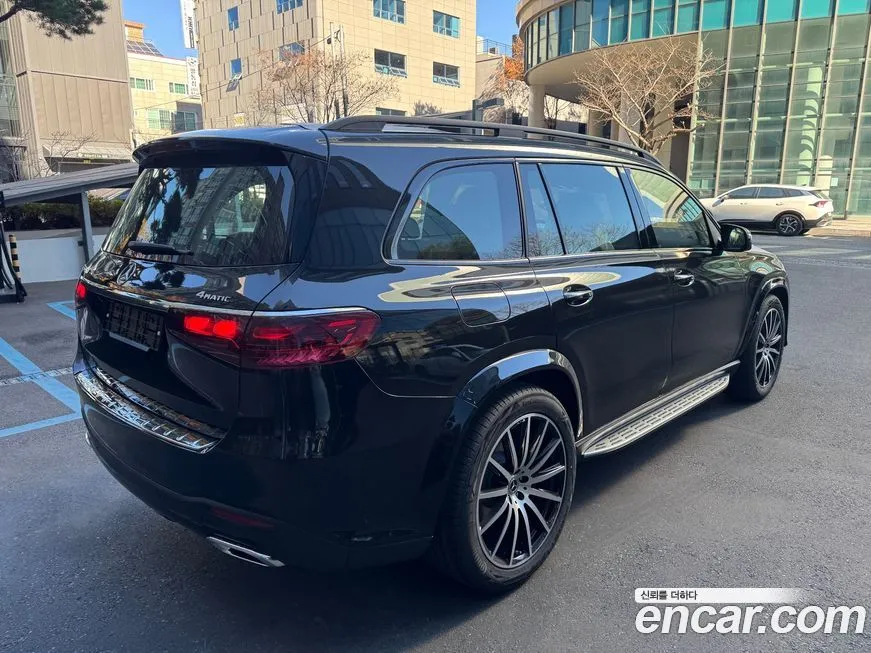 Mercedes-Benz GLS-Class — фото 6