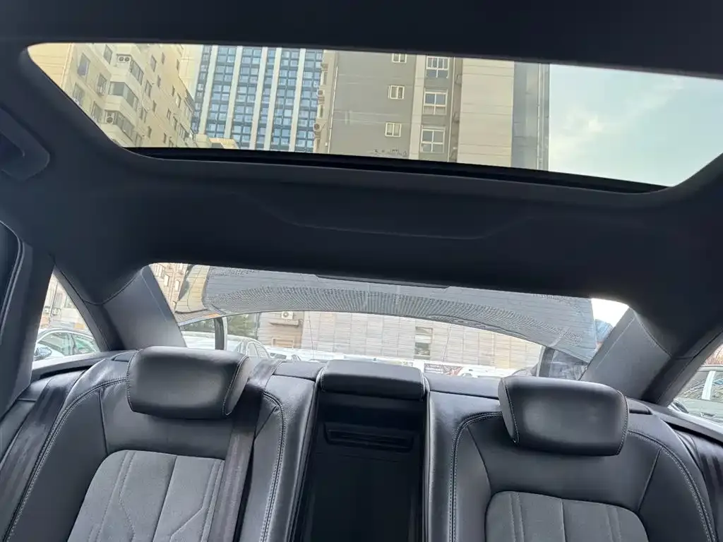 Audi A6L New Energy 2023 из CN, фото 4