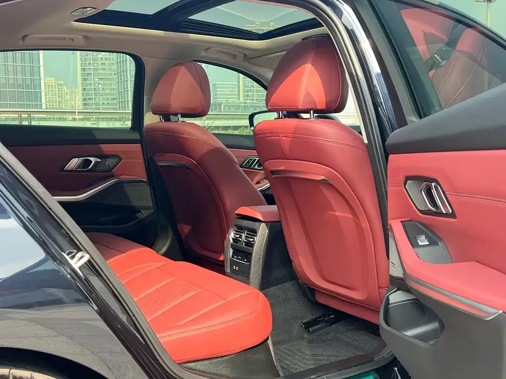 BMW 3 Series 2025 из CN, фото 8