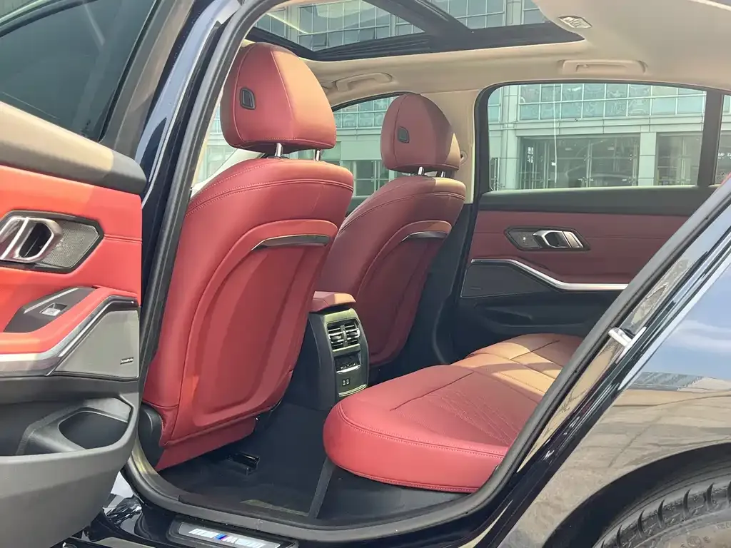 BMW 3 Series 2025 из CN, фото 9