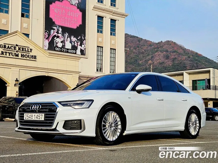 Audi A6 — фото 1