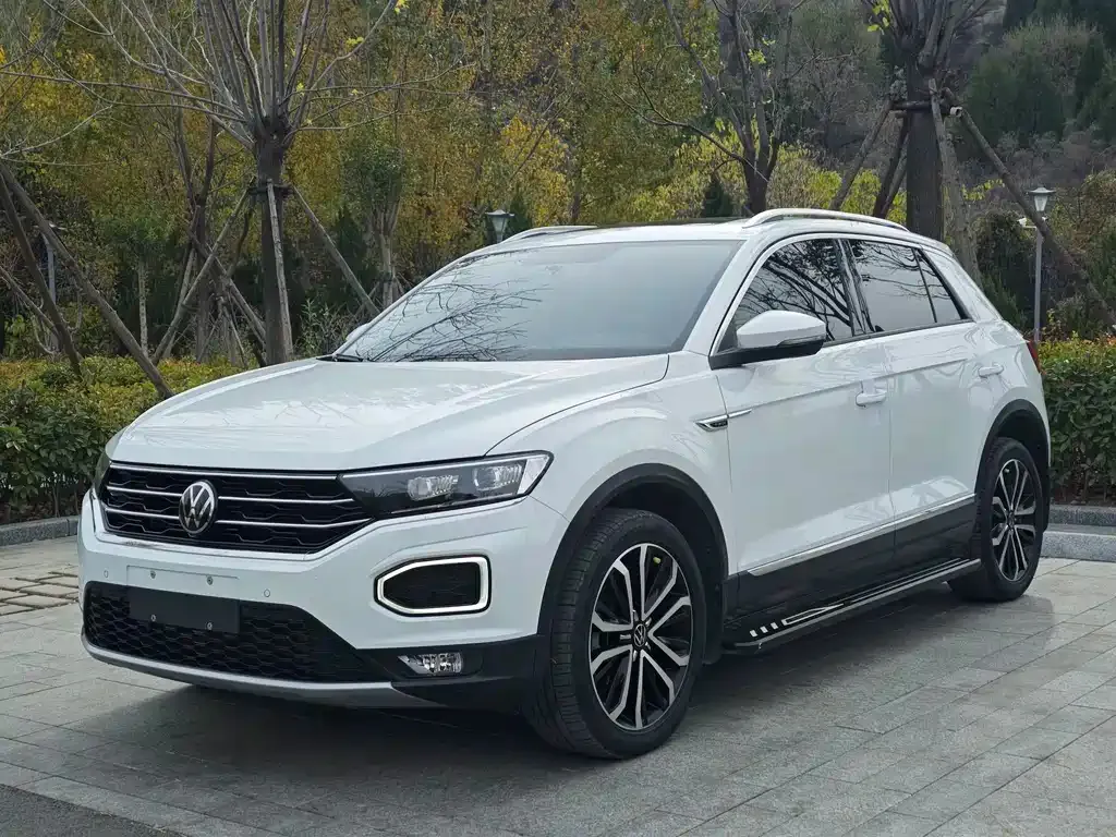Volkswagen T-Roc — фото 1