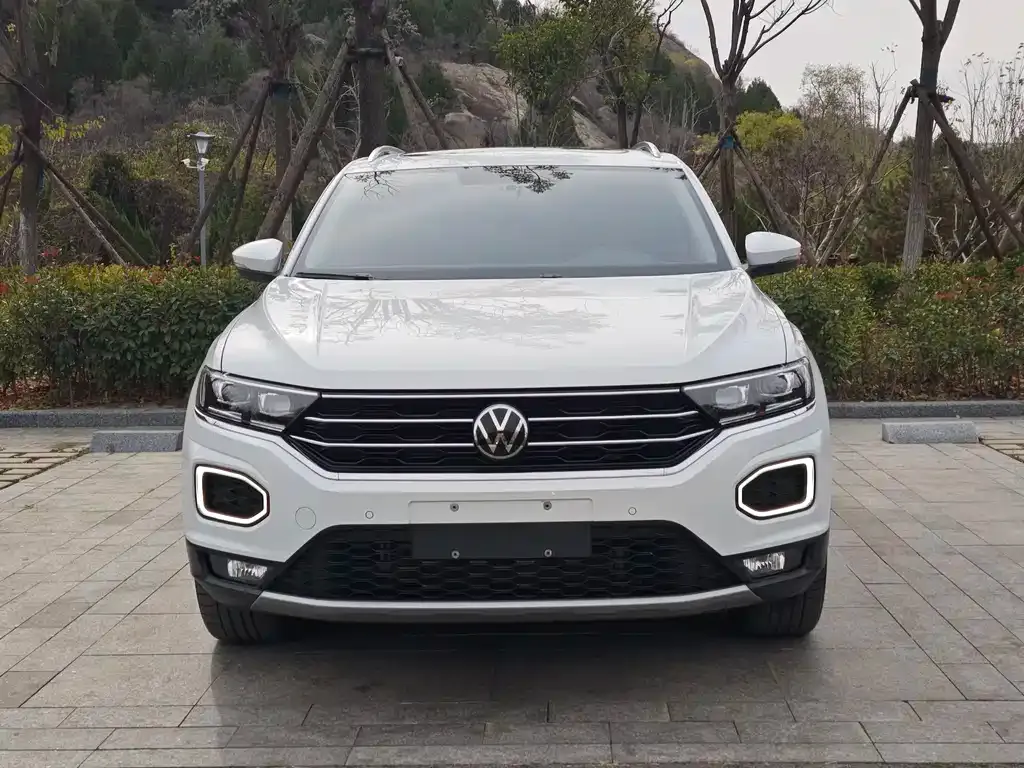 Volkswagen T-Roc — фото 2