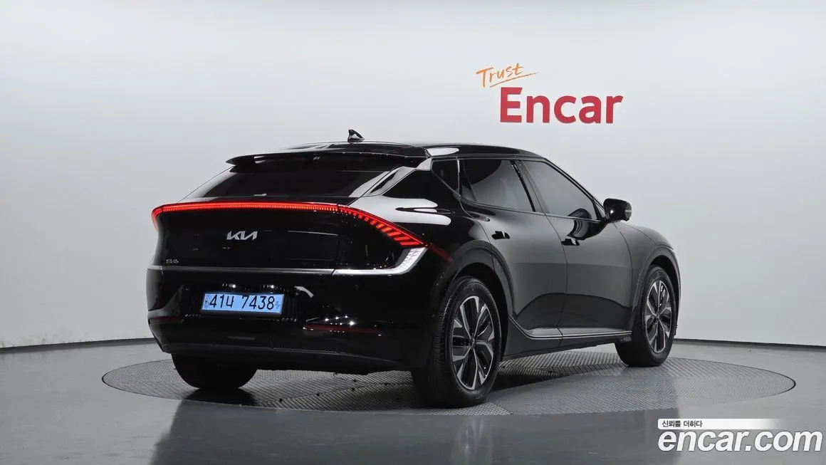 Kia EV6 2023 из KR, фото 2