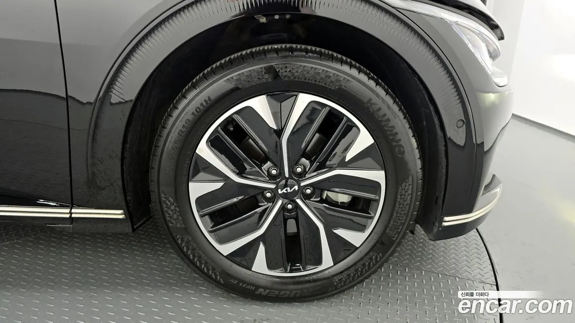 Kia EV6 2023 из KR, фото 5