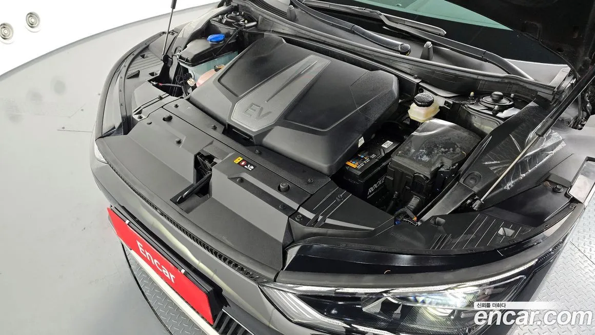 Kia EV6 2023 из KR, фото 6