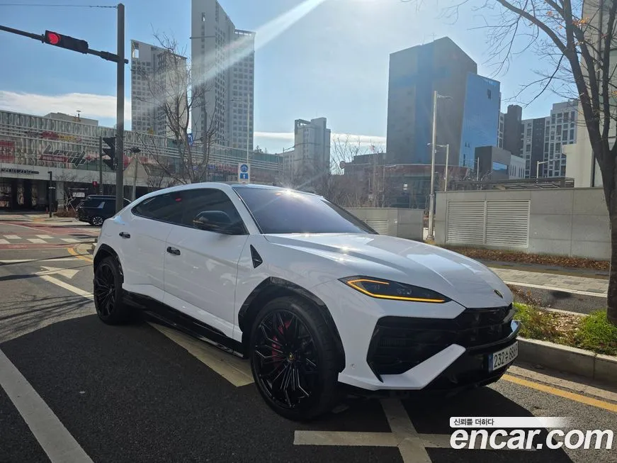 Lamborghini Urus 2026 из KR, фото 4