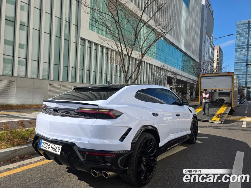 Lamborghini Urus 2026 из KR, фото 5
