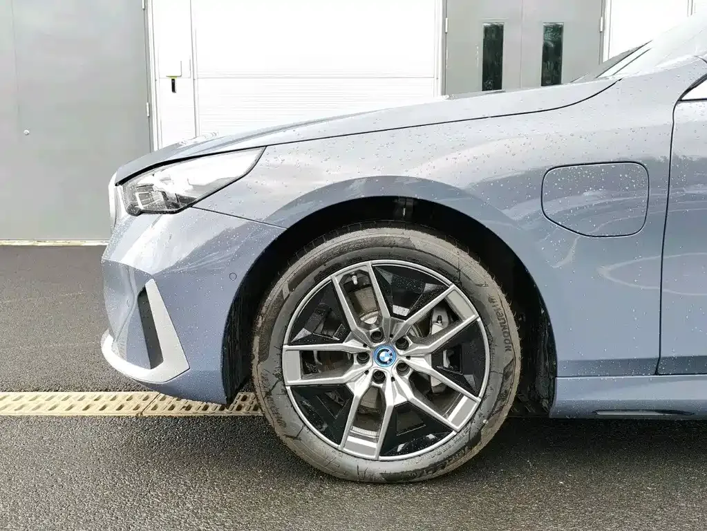 BMW i5 2024 из CN, фото 7