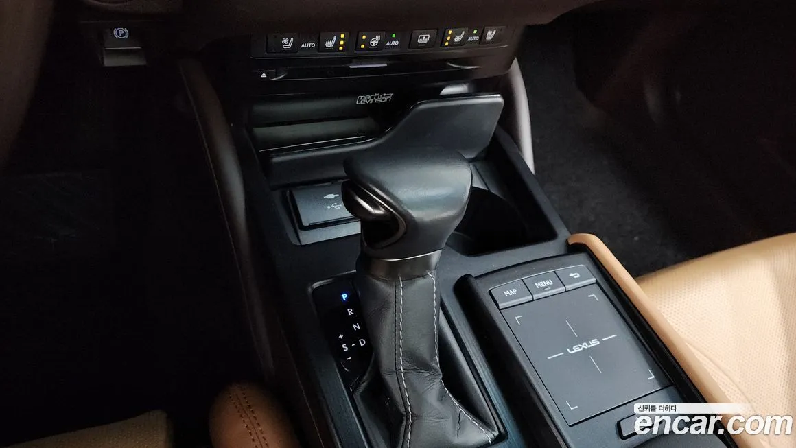 Lexus ES 2021 из KR, фото 9